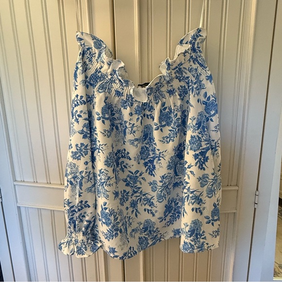 Tuckernuck off the shoulder Marguerite top - Picture 5 of 5